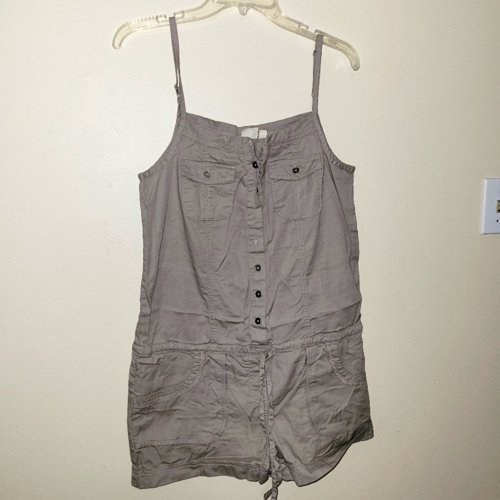 Mudd Brand Brown Khakis Romper sz. Large (juniors)